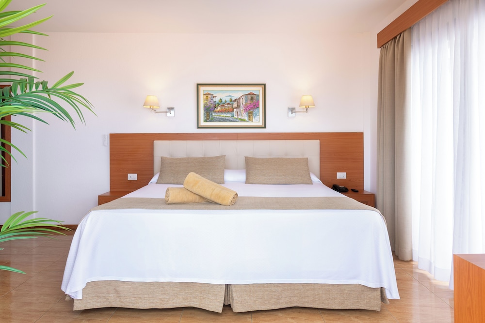 Hôtel Don Manolito 3*, Séjour Espagne & ses îles, Canaries, Tenerife par Ôvoyages Hôtel Don Manolito 3*, Séjour Espagne & ses îles, Canaries, Tenerife par Ôvoyages